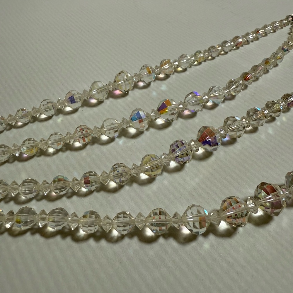 Elegant Vintage Crystal Beaded Necklace